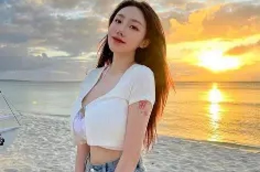 江疏影39岁凭脚毛上热搜背后藏着内娱对中年女星最大的傲慢