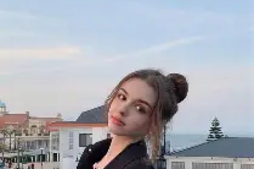 非科班碾压专业？沈梦辰演技逆袭贵妃接戏杨紫引爆热搜！